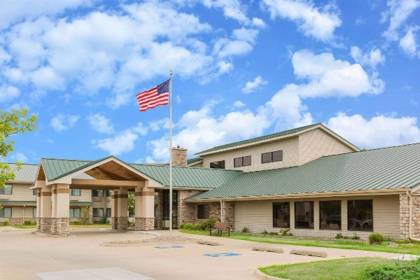 AmericInn by Wyndham Ankeny/Des Moines image 1