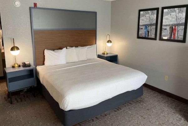 AmericInn by Wyndham Ankeny/Des Moines image 18