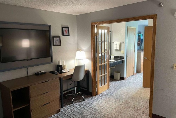 AmericInn by Wyndham Ankeny/Des Moines image 19