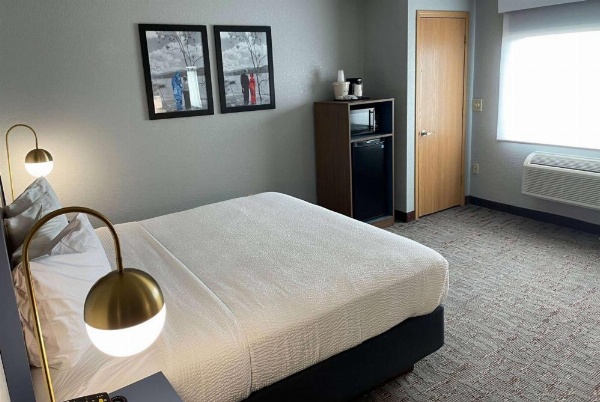 AmericInn by Wyndham Ankeny/Des Moines image 28