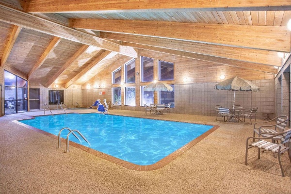 AmericInn by Wyndham Ankeny/Des Moines image 5