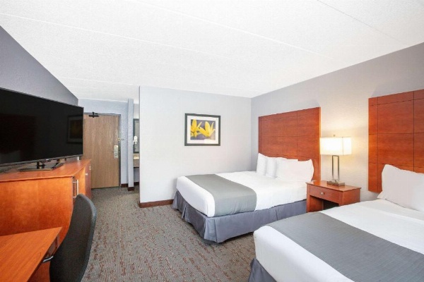 AmericInn by Wyndham Ankeny/Des Moines image 8